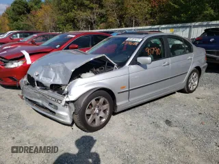 1999 BMW 3 Series 323i with VIN WBAAM3330XFP54620, listed as a Copart auction lot 81146343 with 90,790 mi miles and Salvage Title. Bid and sale history available at carsss.com. Image 2.