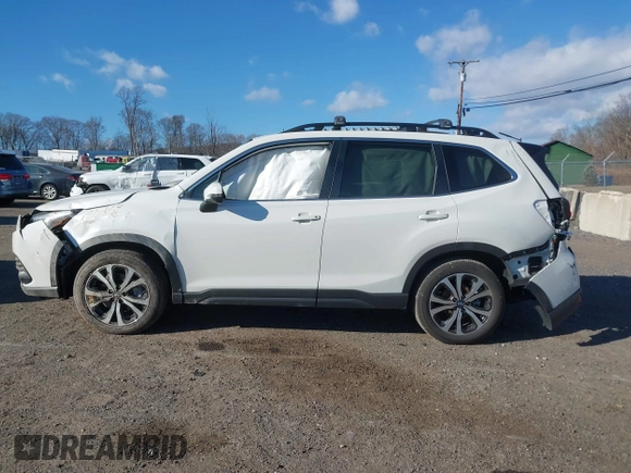 2024 Subaru Forester Limited with VIN JF2SKAKCXRH504782, listed as a IAAI auction lot 41235214 with 9,507 mi miles. Bid and sale history available at carsss.com. Image 14.