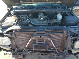 2005 GMC Yukon XL SLT with VIN 1GKFK16Z75J158678, listed as a Copart auction lot 50625435 with 217,013 mi miles and Salvage Title. Bid and sale history available at carsss.com. Image 14.