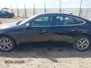 2020 Hyundai Sonata SEL z VIN 5NPEF4JA9LH043617, wystawiony jako IAAI lot #42163333 z przebiegiem 61 662 mil mil oraz . Historia ofert i sprzedaży dostępna na DreamBid. Obrazek 14.