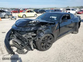 2021 Chevrolet Camaro 1SS with VIN 1G1FF1R76M0102285, listed as a Copart auction lot 82686594 with 45,100 mi miles and Salvage Title. Bid and sale history available at carsss.com. Image 1.