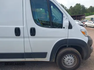 2025 Ram ProMaster Cargo Tradesman with VIN 3C6LRVVG2SE513404, listed as a IAAI auction lot 41948626 with 7,553 mi miles and . Bid and sale history available at carsss.com. Image 13.