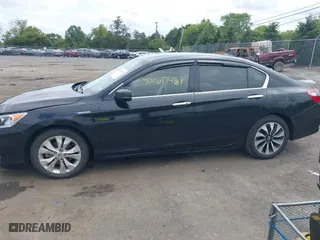 2017 Honda Accord Hybrid with VIN JHMCR6F33HC010926, listed as a IAAI auction lot 40061747 with 184,770 mi miles. Bid and sale history available at carsss.com. Image 14.
