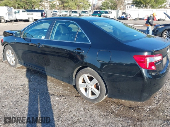 2013 Toyota Camry L with VIN 4T1BF1FK8DU276491, listed as a IAAI auction lot 41857992 with 119,143 mi miles. Bid and sale history available at carsss.com. Image 3.
