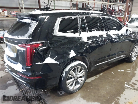 2022 Cadillac XT6 Premium Luxury with VIN 1GYKPDRS7NZ112856, listed as a IAAI auction lot 41328577 with 1 mi miles. Bid and sale history available at carsss.com. Image 4.