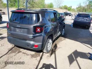 2017 Jeep Renegade Latitude z VIN ZACCJBBB8HPF61752, wystawiony jako IAAI lot #42096538 z przebiegiem 97 204 mil mil oraz . Historia ofert i sprzedaży dostępna na DreamBid. Obrazek 4.
