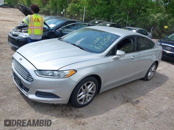 2013 Ford Fusion SE with VIN 3FA6P0H76DR372090, listed as a IAAI auction lot 42212510 with 207,668 mi miles and . Bid and sale history available at DreamBid. Image 2.