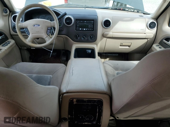 2004 Ford Expedition Special Service with VIN 1FMRU15WX4LA21839, listed as a Copart auction lot 49927325 with 192,687 mi miles and Clean Title. Bid and sale history available at carsss.com. Image 8.