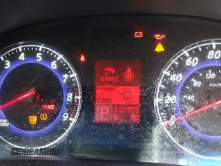 2008 Infiniti G35 Journey z VIN JNKBV61E78M200724, wystawiony jako IAAI lot #42223099 z przebiegiem 197 935 mil mil oraz . Historia ofert i sprzedaży dostępna na DreamBid. Obrazek 7.