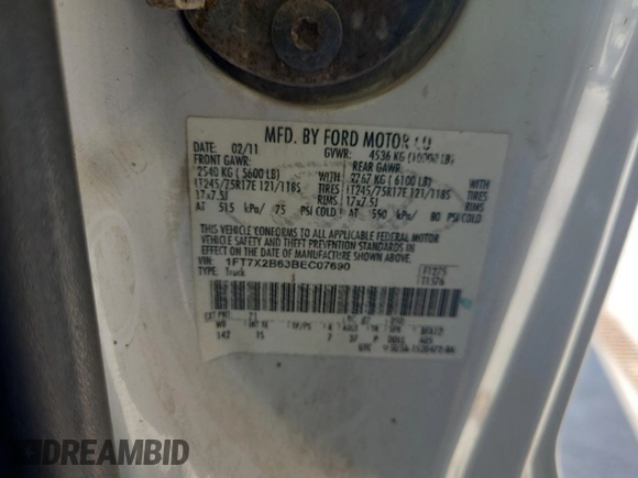 2011 Ford F-250 XL with VIN 1FT7X2B63BEC07690, listed as a IAAI auction lot 42827998 with 416,255 mi miles and . Bid and sale history available at DreamBid. Image 4.