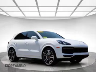 2021 Porsche Cayenne Turbo z VIN WP1AF2AY8MDA36017, wystawiony jako Copart lot #58531035 z przebiegiem 39 254 mil mil oraz Czysty tytuł • Clean title. Historia ofert i sprzedaży dostępna na DreamBid. Obrazek 1.