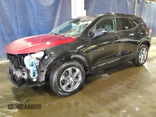 2024 Chevrolet Blazer LT z VIN 3GNKBJR40RS198008, wystawiony jako Copart lot #50523015 z przebiegiem 27 564 mil mil oraz Nie do naprawy • Non repairable. Historia ofert i sprzedaży dostępna na DreamBid. Obrazek 1.