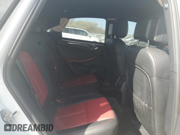 2020 Porsche Macan z VIN WP1AA2A53LLB01302, wystawiony jako Copart lot #50358815 z przebiegiem Nie podano mil oraz Szkoda całkowita • Salvage title. Historia ofert i sprzedaży dostępna na DreamBid. Obrazek 11.