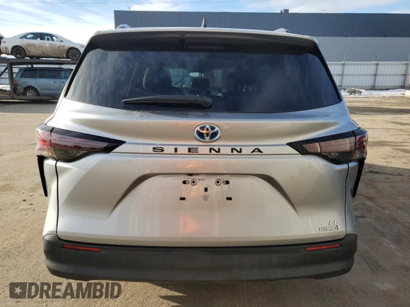 2024 Toyota Sienna LE with VIN 5TDGRKEC7RS197259, listed as a Copart auction lot 49706705 with 14,671 mi miles and Clean Title. Bid and sale history available at carsss.com. Image 6.