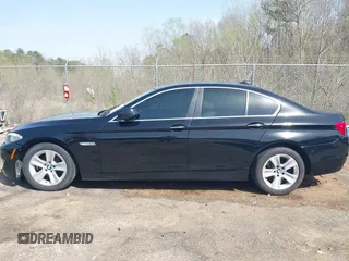 2011 BMW 5 Series 528i with VIN WBAFR1C59BC672733, listed as a IAAI auction lot 41777089 with 201,470 mi miles and . Bid and sale history available at carsss.com. Image 14.