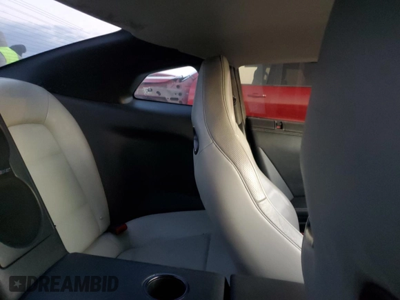 2016 Nissan GT-R Premium с VIN JN1AR5EFXGM290743, выставлен на аукционе Copart как лот 79839874 с пробегом 34 358 миль миль и Списание • Salvage title. История ставок и продаж доступна на DreamBid. Изображение 10.