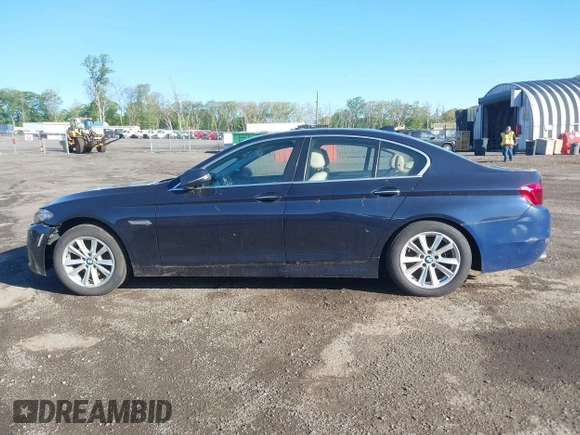 2015 BMW 5 Series 528i xDrive with VIN WBA5A7C58FD625974, listed as a IAAI auction lot 42193905 with 152,664 mi miles and . Bid and sale history available at carsss.com. Image 15.