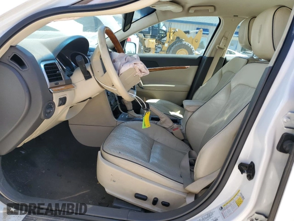 2010 Lincoln MKZ with VIN 3LNHL2GC0AR603968, listed as a Copart auction lot 48949505 with 102,527 mi miles and Salvage Title. Bid and sale history available at DreamBid. Image 7.