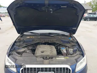 2014 Audi Q5 Premium Plus z VIN WA1LFAFPXEA036781, wystawiony jako IAAI lot #42330997 z przebiegiem 179 467 mil mil oraz . Historia ofert i sprzedaży dostępna na DreamBid. Obrazek 10.