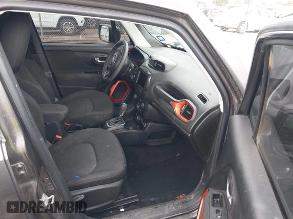 2018 Jeep Renegade Sport z VIN ZACCJBAB8JPH46701, wystawiony jako IAAI lot #41959310 z przebiegiem 164 528 mil mil oraz . Historia ofert i sprzedaży dostępna na DreamBid. Obrazek 5.