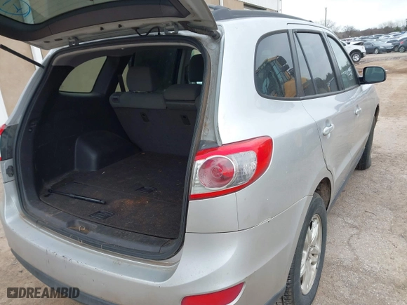 2011 Hyundai Santa Fe GLS with VIN 5XYZGDAB3BG019052, listed as a IAAI auction lot 41738246 with 262,011 mi miles. Bid and sale history available at carsss.com. Image 4.