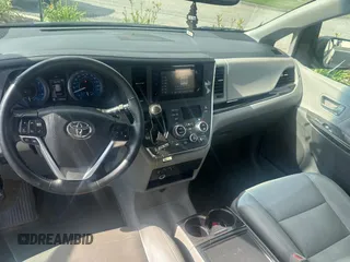 2015 Toyota Sienna XLE with VIN 5TDYK3DC5FS567460, listed as a Copart auction lot 63311295 with 296,433 mi miles and Clean title. Bid and sale history available at DreamBid. Image 9.
