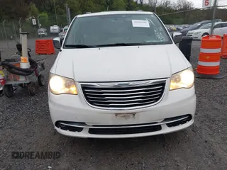 2012 Chrysler Town & Country Touring L with VIN 2C4RC1CG6CR137841, listed as a IAAI auction lot 41951936 with 264,211 mi miles and . Bid and sale history available at carsss.com. Image 12.