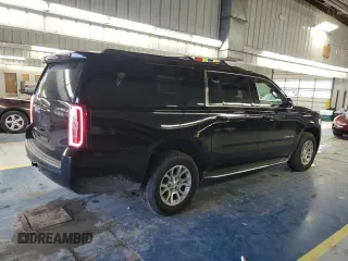 2017 GMC Yukon XL SLE with VIN 1GKS2FKC4HR239897, listed as a Copart auction lot 83891514 with 103,839 mi miles and Salvage Title. Bid and sale history available at carsss.com. Image 3.