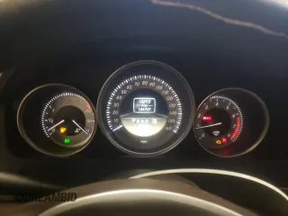 2012 Mercedes-Benz C 300 Sport z VIN WDDGF8BB1CA709311, wystawiony jako Copart lot #84649524 z przebiegiem 154 747 mil mil oraz Szkoda całkowita • Salvage title. Historia ofert i sprzedaży dostępna na DreamBid. Obrazek 9.