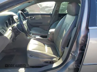2008 Saturn Aura XR z VIN 1G8ZV57748F246867, wystawiony jako Copart lot #54902575 z przebiegiem 182 224 mil mil oraz Szkody całkowita. Historia ofert i sprzedaży dostępna na DreamBid. Obrazek 7.
