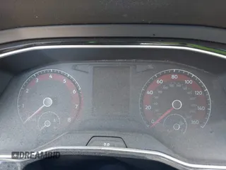 2020 Volkswagen Jetta S z VIN 3VWCB7BU9LM030077, wystawiony jako IAAI lot #42313433 z przebiegiem Nie podano mil oraz . Historia ofert i sprzedaży dostępna na DreamBid. Obrazek 15.