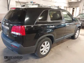 2011 Kia Sorento LX with VIN 5XYKT3A10BG182823, listed as a IAAI auction lot 41871711 with 207,844 mi miles. Bid and sale history available at carsss.com. Image 4.