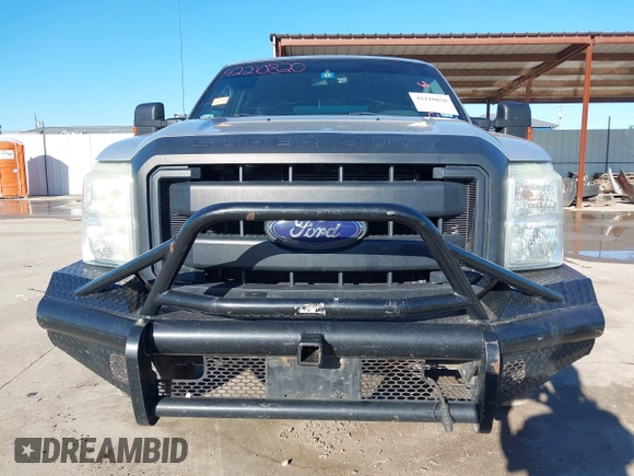 2015 Ford F-350 Platinum z VIN 1FT7W3B67FEB54426, wystawiony jako IAAI lot #42210820 z przebiegiem 189 387 mil mil oraz . Historia ofert i sprzedaży dostępna na DreamBid. Obrazek 12.