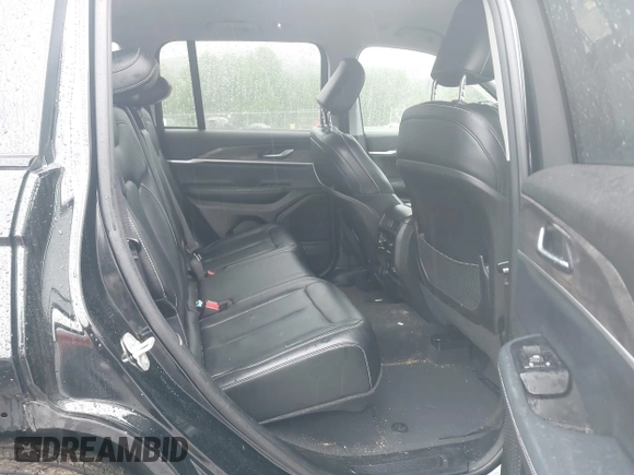 2023 Jeep Grand Cherokee Limited z VIN 1C4RJHBG8PC606569, wystawiony jako IAAI lot #42240268 z przebiegiem 32 892 mil mil oraz . Historia ofert i sprzedaży dostępna na DreamBid. Obrazek 8.