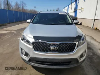 2016 Kia Sorento LX with VIN 5XYPGDA33GG129784, listed as a Copart auction lot 54562765 with 151,932 mi miles and Salvage Title. Bid and sale history available at DreamBid. Image 5.