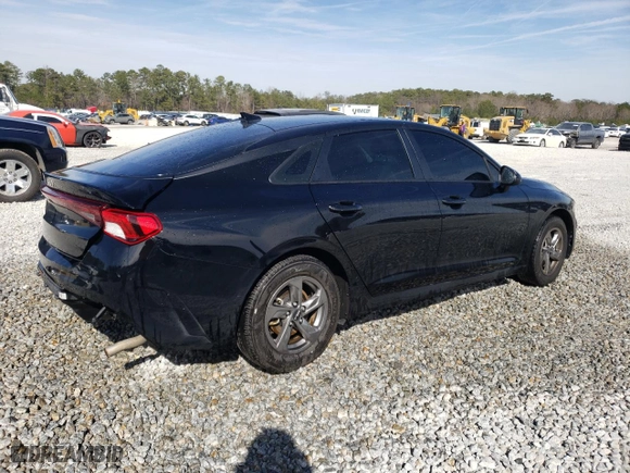 2022 Kia K5 LXS with VIN 5XXG14J2XNG157799, listed as a Copart auction lot 45980245 with 63,198 mi miles and Salvage Title. Bid and sale history available at carsss.com. Image 3.