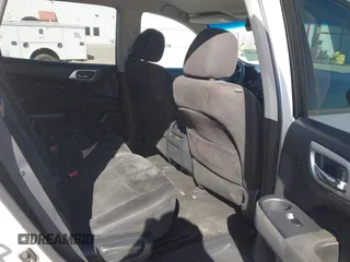 2014 Nissan Pathfinder S with VIN 5N1AR2MM7EC630151, listed as a IAAI auction lot 41844384 with 165,429 mi miles. Bid and sale history available at carsss.com. Image 8.