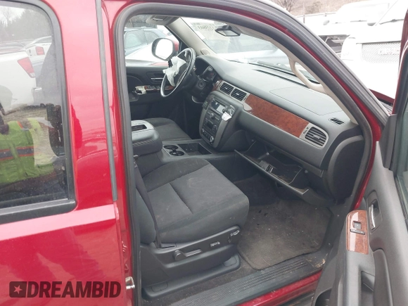 2013 GMC Yukon SLE with VIN 1GKS1AE05DR282419, listed as a IAAI auction lot 41223803 with 183,310 mi miles. Bid and sale history available at carsss.com. Image 5.