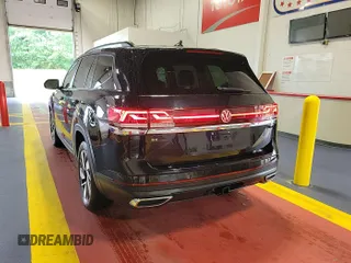 2024 Volkswagen Atlas SE with VIN 1V2HR2CA0RC555310, listed as a IAAI auction lot 42726962 with 18,978 mi miles and . Bid and sale history available at DreamBid. Image 28.
