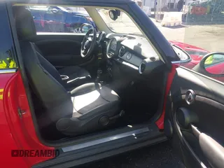 2013 MINI Hardtop with VIN WMWSU3C58DT683041, listed as a IAAI auction lot 42162366 with 76,724 mi miles and . Bid and sale history available at DreamBid. Image 5.