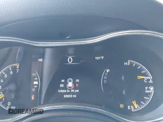2019 Jeep Grand Cherokee Upland with VIN 1C4RJFAG9KC565951, listed as a IAAI auction lot 42009440 with 93,833 mi miles. Bid and sale history available at carsss.com. Image 7.