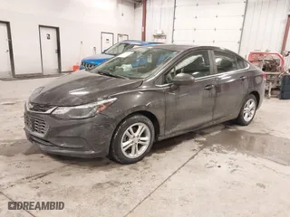 2017 Chevrolet Cruze LT with VIN 1G1BE5SMXH7105938, listed as a IAAI auction lot 41620011 with NaN miles. Bid and sale history available at carsss.com. Image 17.