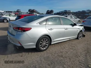 2019 Hyundai Sonata SE with VIN 5NPE24AF9KH771640, listed as a IAAI auction lot 41886677 with 151,909 mi miles and . Bid and sale history available at carsss.com. Image 4.