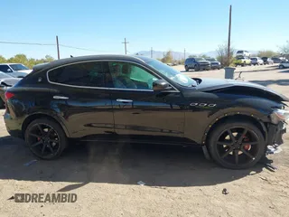 2017 Maserati Levante z VIN ZN661XUL9HX210893, wystawiony jako IAAI lot #41668712 z przebiegiem 77 850 mil mil oraz . Historia ofert i sprzedaży dostępna na DreamBid. Obrazek 14.