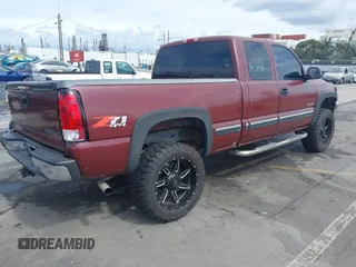 2001 Chevrolet Silverado 1500 LS with VIN 2GCEK19T211269500, listed as a IAAI auction lot 41738831 with 264,985 mi miles. Bid and sale history available at carsss.com. Image 4.