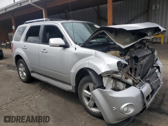 2010 Ford Escape Limited с VIN 1FMCU9EG0AKD42965, выставлен на аукционе Copart как лот 57097545 с пробегом 153 370 миль миль и Списание • Salvage title. История ставок и продаж доступна на DreamBid. Изображение 4.