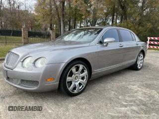 2007 Bentley Flying Spur z VIN SCBBR93W178041237, wystawiony jako Copart lot #82493784 z przebiegiem 122 543 mil mil oraz Czysty tytuł • Clean title. Historia ofert i sprzedaży dostępna na DreamBid. Obrazek 2.