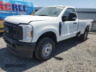 2024 Ford F-250 XL z VIN 1FTBF2BA8REC31544, wystawiony jako Copart lot #53802115 z przebiegiem Nie podano mil oraz Szkody całkowita. Historia ofert i sprzedaży dostępna na DreamBid. Obrazek 1.