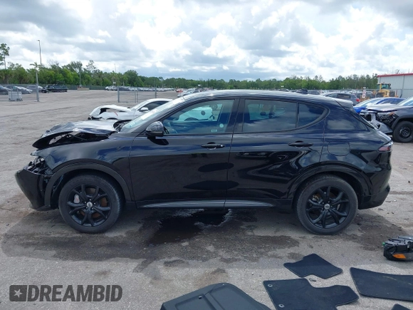 2024 Dodge Hornet R/T with VIN ZACPDFCW9R3A16217, listed as a IAAI auction lot 42589754 with 14,484 mi miles and . Bid and sale history available at DreamBid. Image 15.