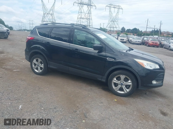 2013 Ford Escape SE z VIN 1FMCU9GX0DUC58800, wystawiony jako IAAI lot #42779098 z przebiegiem 112 542 mil mil oraz . Historia ofert i sprzedaży dostępna na DreamBid. Obrazek 1.